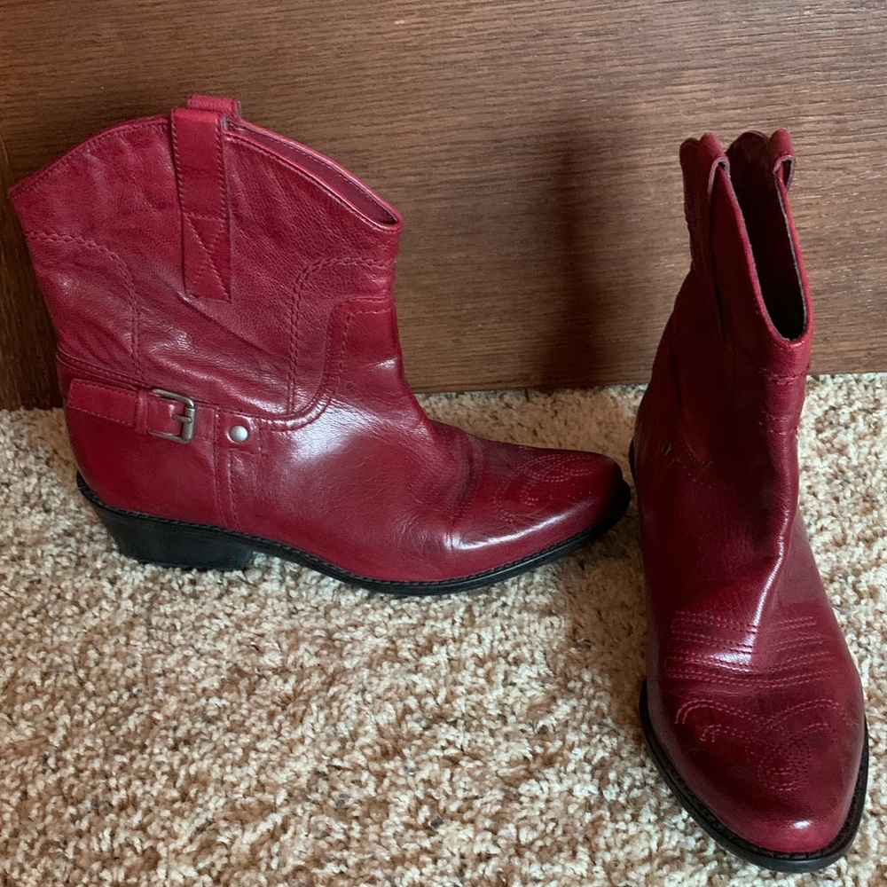 Franco Sarto red leather cowboy boots